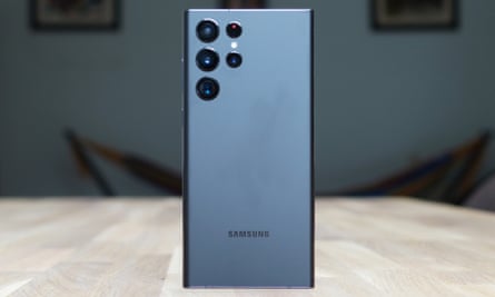 Samsung Galaxy S22 Ultra –