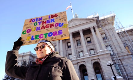 Electoral College Formally Elects Donald Trump As President Us Elections 2016 The Guardian