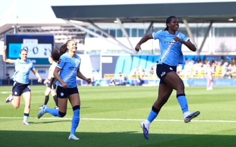 Khadija Shaw of Manchester City celebrates