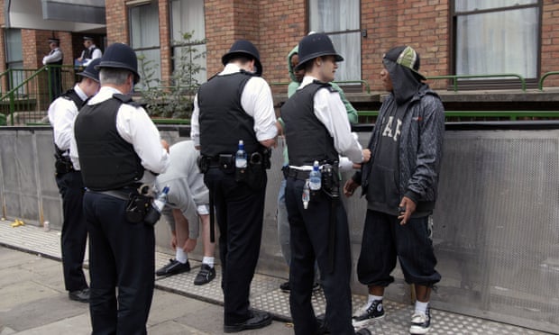police stopping and searching young men at Notting Hill Carnival 2008