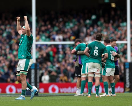 Tadhg Beirne of Ireland celebrates at full time.