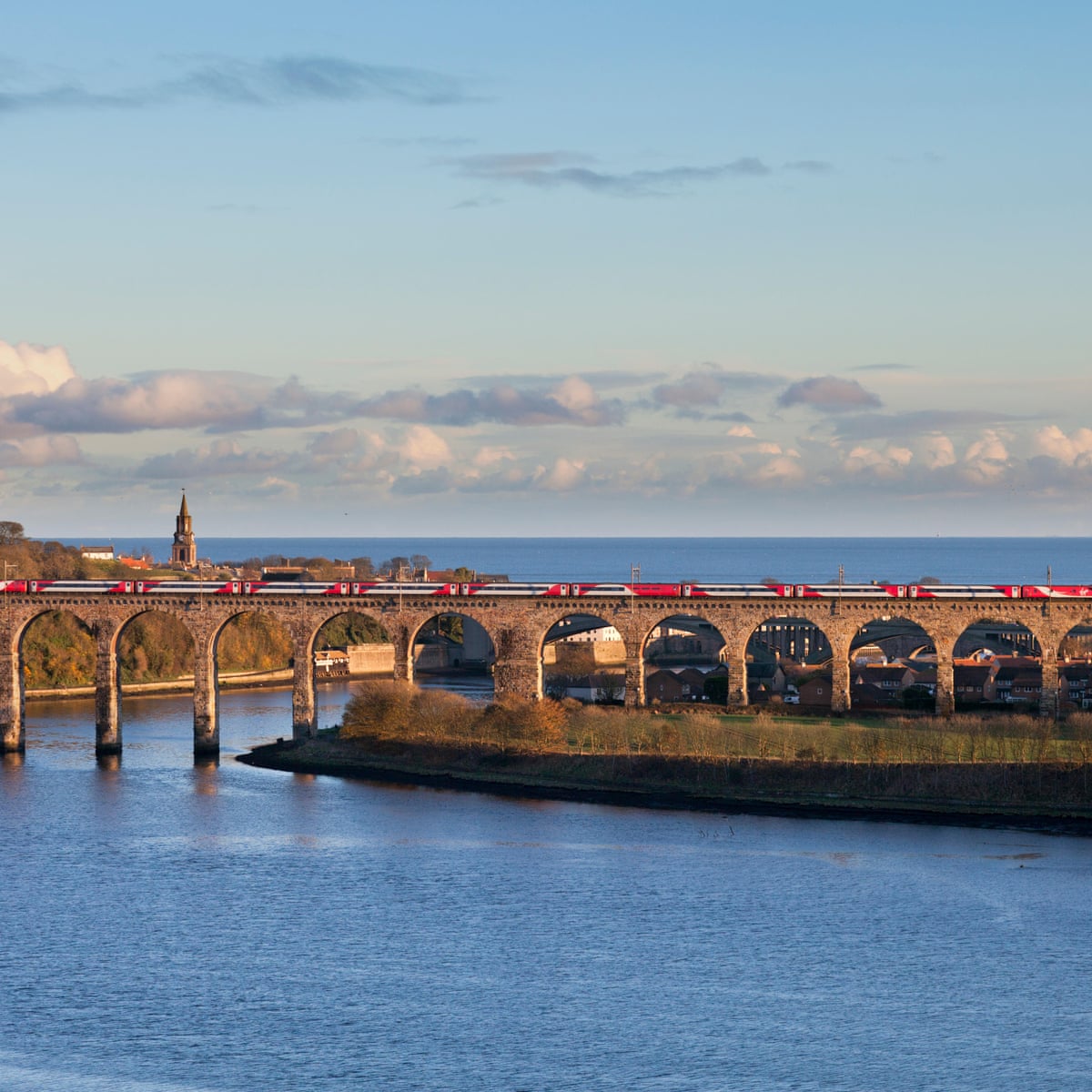 Train Or Plane The Climate Crisis Is Forcing Us To Rethink All Long Distance Travel Simon Jenkins The Guardian