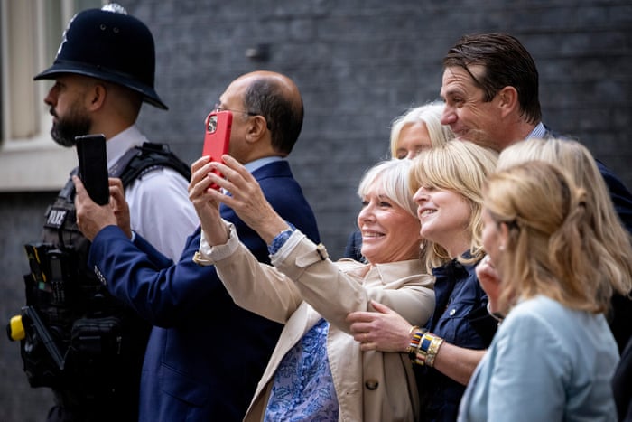 Nadine Dorries taking a selfie with Rachel Johnson, Boris Johnson’s sister, in Downing Street this morning where they were gathered to listen to his farewell speech.