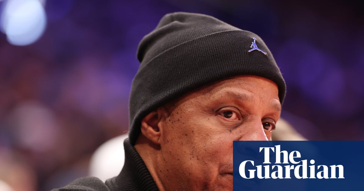 Trump pardons ex-Mets star Darryl Strawberry over past tax and drug conviction