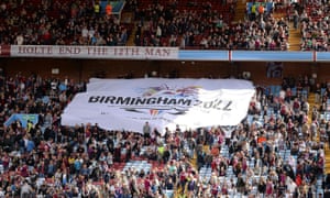 Una pancarta de los Juegos de la Commonwealth en Villa Park en Birmingham, la ciudad anfitriona en 2022.