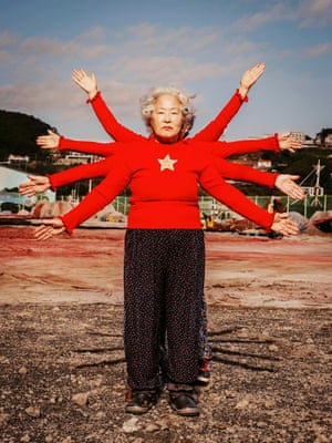 Even if I had ten hands, it wouldn’t be enough by Daesung Lee
