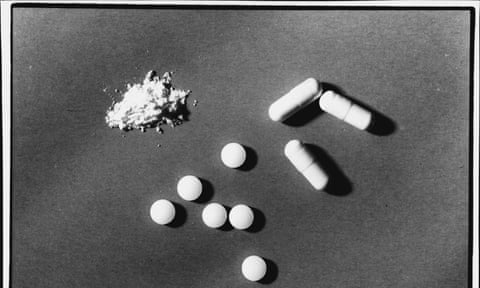 Pílulas que se assemelham às diferentes formas de MDMA disponíveis no mercado.