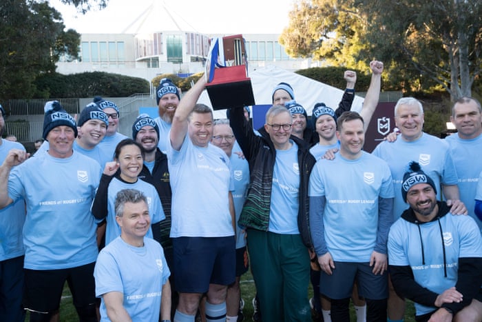 Anthony Albanese após a partida com a equipe vitoriosa de NSW