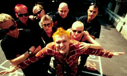 Alice Nutter (back, centre) with Chumbawamba in 1998.