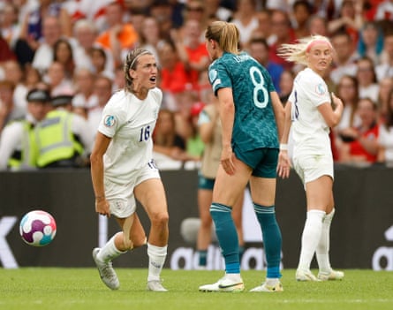 England's Jill Scott clashes with Germany's Sydney Lohmann during the Euro 2022 final.