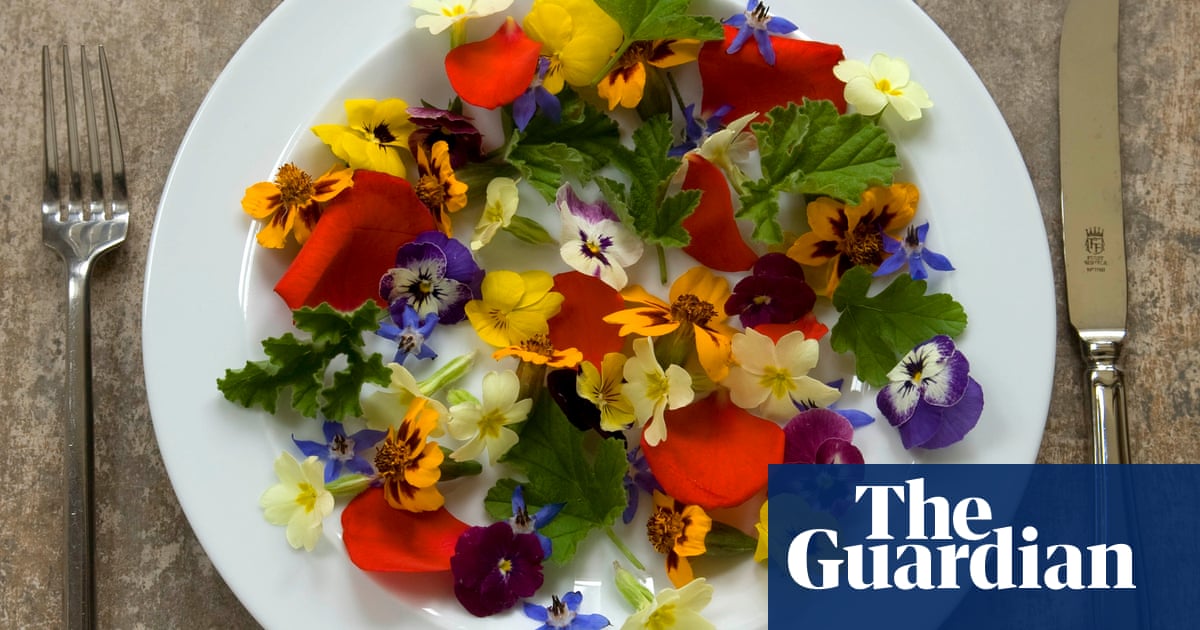 how to eat flowers