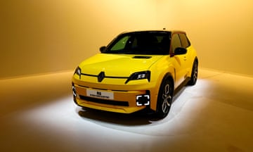 A yellow electric Renault 5