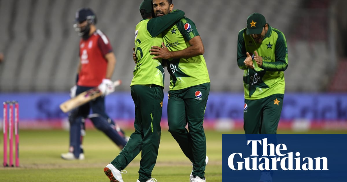 Moeen Alis fireworks not enough as Pakistan hold on to draw series