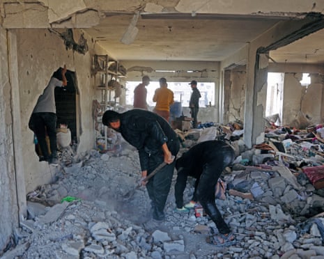 Israeli Airstrikes Kill 33 People in Gaza in Escalation of Post-ceasefire Attacks