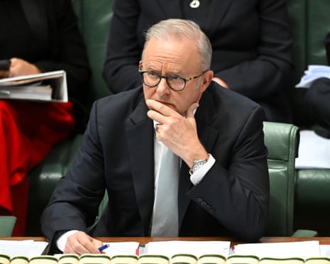 Albanese says Australia vulnerable before fuel crisis as he announces $1bn in new loans for struggling businesses | Anthony Albanese | The Guardian