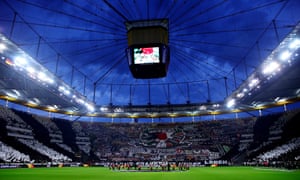 A look at the tifo of the fans of Eintracht Frankfurt.