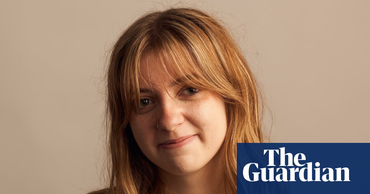 Blank Canvas by Grace Murray review – a superb debut from a 22-year-old author