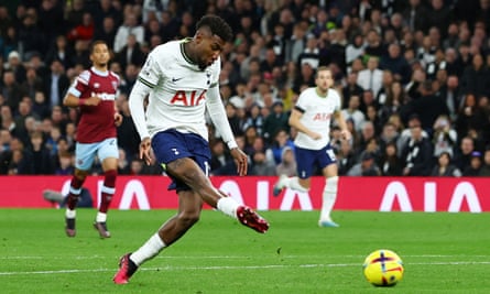 Son Heung-min seals win against West Ham to take Tottenham into top four 2 Emerson Royal opens the scoring for Tottenham