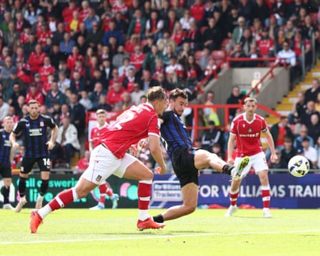 David Strelec sidefoots the ball home to put Middlesbrough back on level terms.