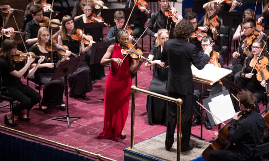 Bravado … soloist Tai Murray plays Korngold’s Violin Concerto.