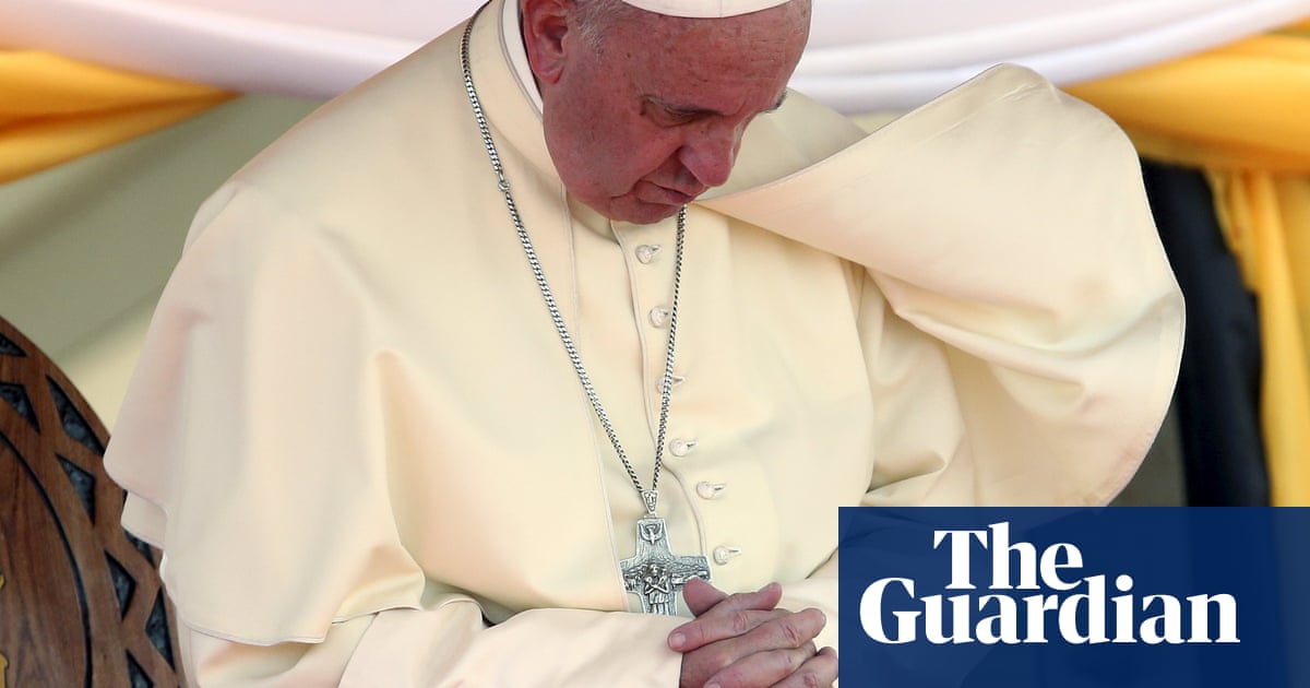 pope visits uganda