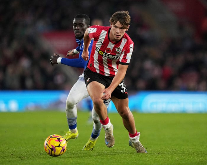 Everton sign Tyler Dibling from Saints as Bournemouth close on Chelsea’s Disasi