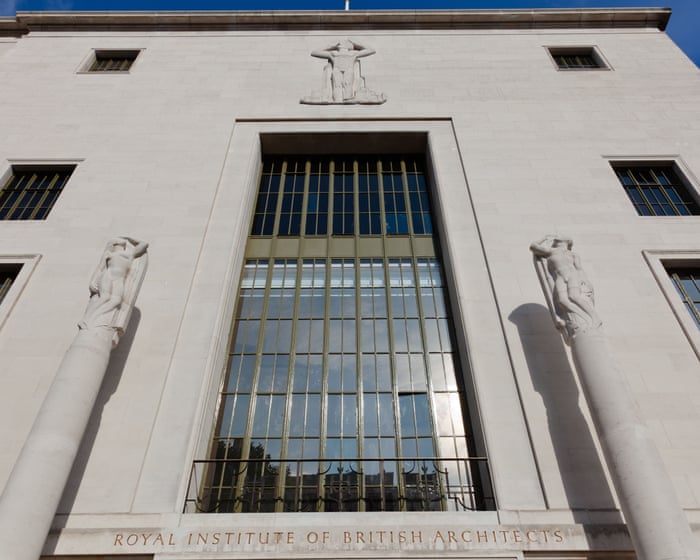 ‘Stark displays of sexism’ driving women out of architecture, report finds