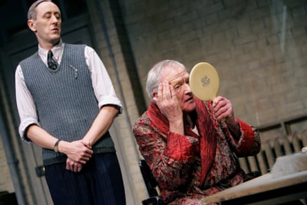 the dresser The Dresser movie review & film summary