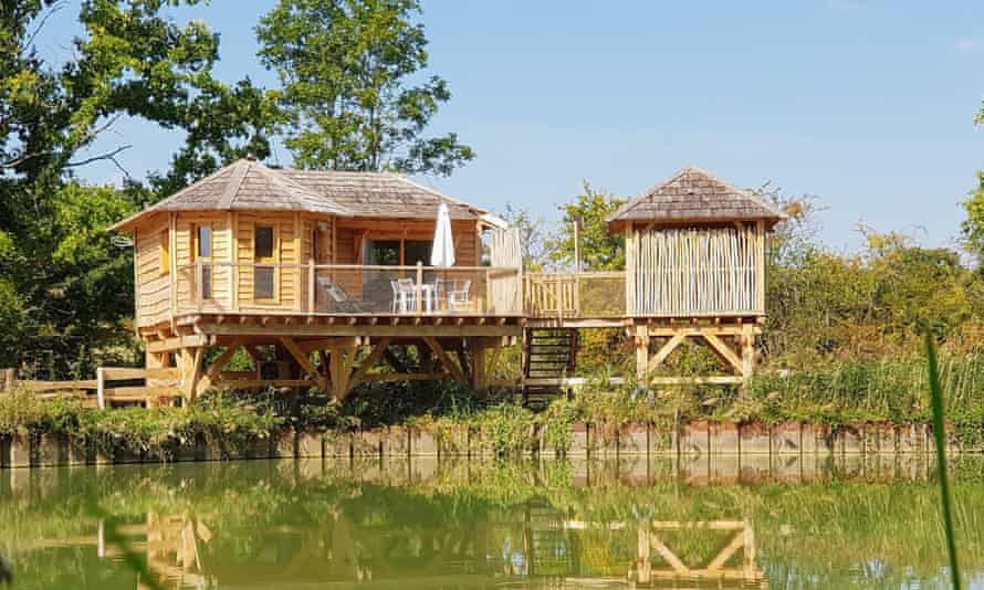 Les Lodges du Canal de Bourgogne, France