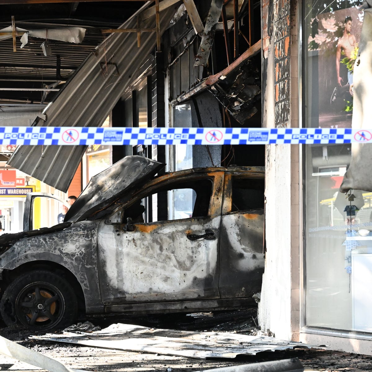 why are tobacco stores being targeted Firebombings of Victorian tobacco shops surpass 100 as police detail meeting that sparked war | Victoria why are tobacco stores being targeted Firebombings of Victorian tobacco shops surpass 100 as police detail meeting that sparked war | Victoria