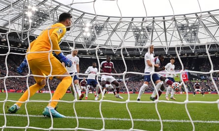 Michail Antonio gets ahead of Harry Kane to score West Ham’s winner past Hugo Lloris of Tottenham