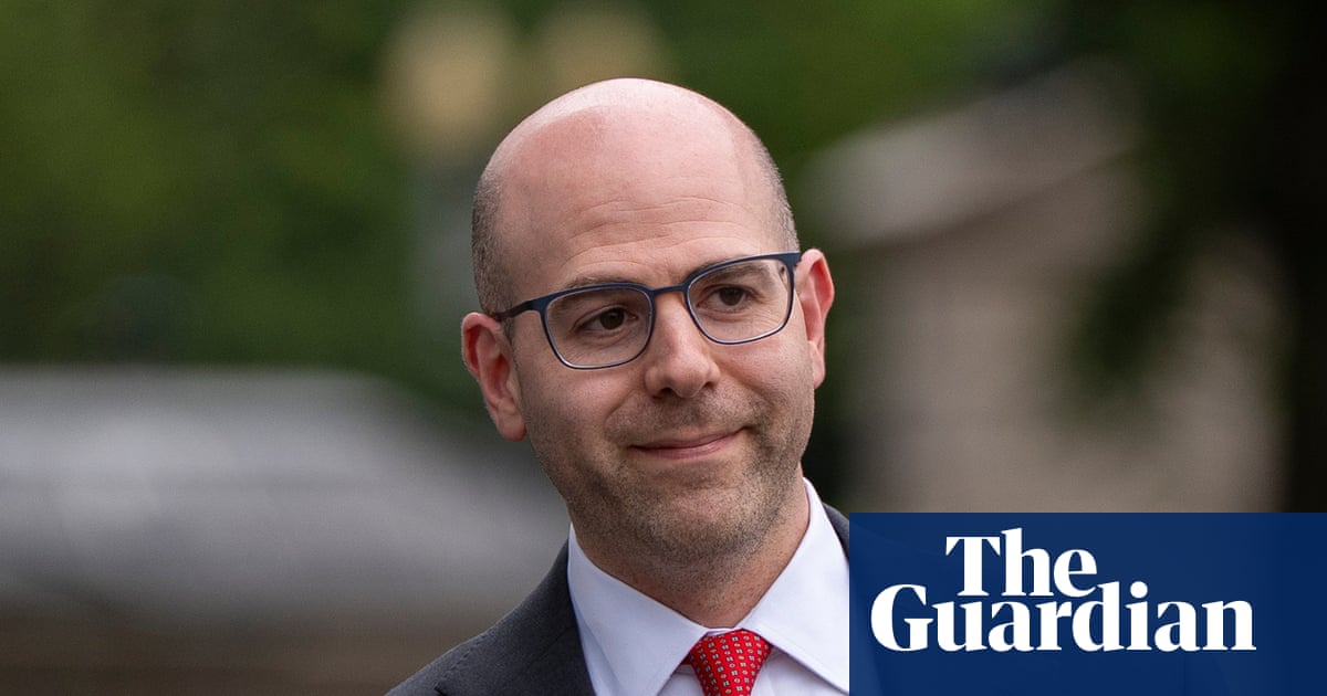 Trump names chair of White House economic council as Federal Reserve governor