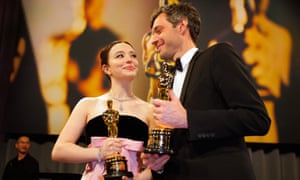 Mikey Madison holds the Oscar for the best actress for Anora with producer Alex Coco at the Governors Ball following the Oscars show