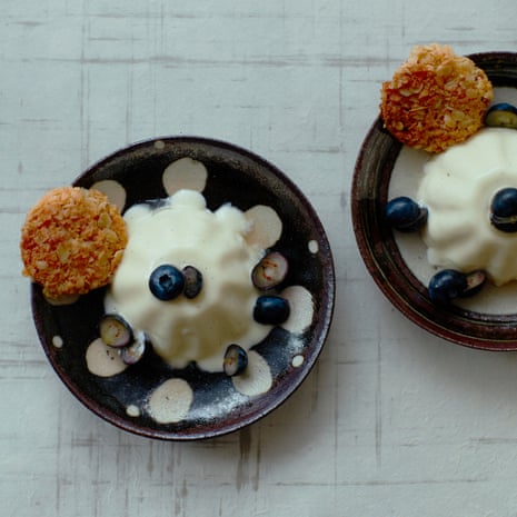 Thomasina Miers’ vanilla yoghurt panna cotta with oat biscuits