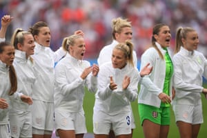 England look pumped after the national anthems.