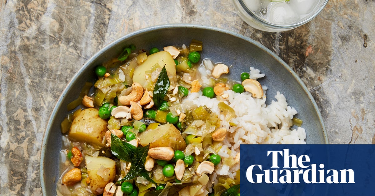 Meera Sodhas Vegan Recipe For Leek Potato And Cashew Nut Curry 