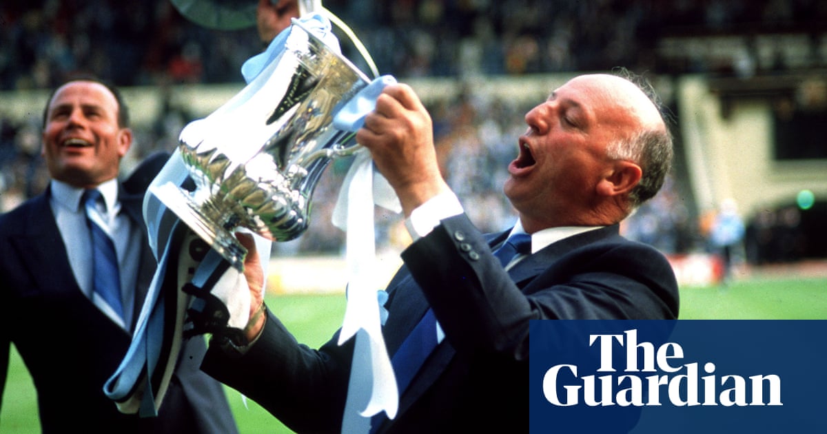 John Sillett, FA Cup-winning manager with Coventry, dies aged 85