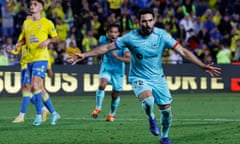 LaLiga - Las Palmas v FC Barcelona<br>Soccer Football - LaLiga - Las Palmas v FC Barcelona - Estadio Gran Canaria, Las Palmas, Spain - January 7, 2024
FC Barcelona's Ilkay Gundogan celebrates scoring their second goal REUTERS/Borja Suarez