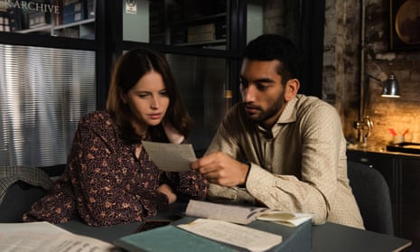Felicity Jones and Nabhaan Rizwan in The Last Letter from Your Lover.