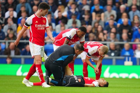 Arsenal's Gabriel Martinelli is injured during the match between Everton and Arsenal at Goodison Park.