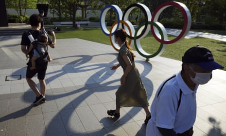 The IOC has offered to source doctors and nurses to help handle pressure on medical services in Tokyo.
