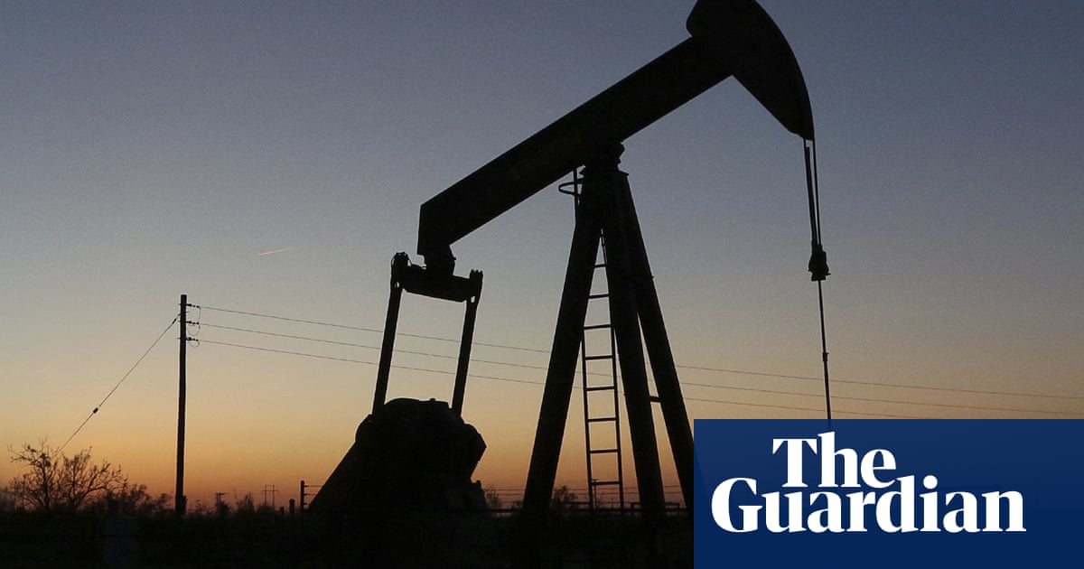 Caídas del precio del petróleo 10% en la mayor caída de un día desde los primeros días de la pandemia