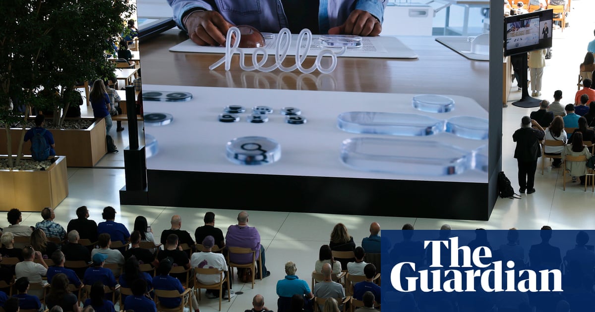 AI takes backseat as Apple unveils software revamp and new apps