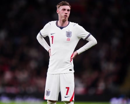 Cole Palmer wearing the England kit.