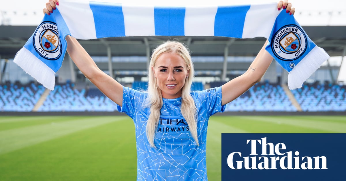 Alex Greenwood follows Lucy Bronze in joining Manchester City from Lyon