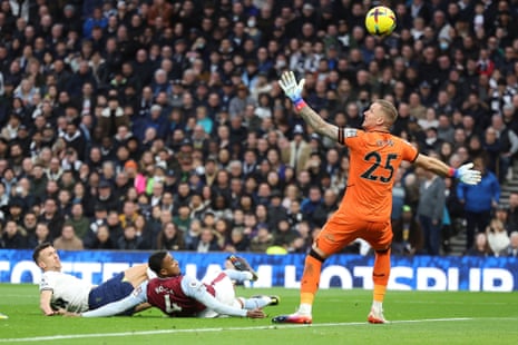 Ivan Perisic shoots over from close range.