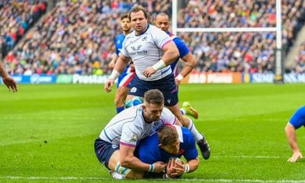 Paul Willemse scores the opening try during the Six Nations game at Murrayfield.