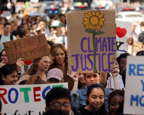 New global panel aims to accelerate move away from fossil fuels