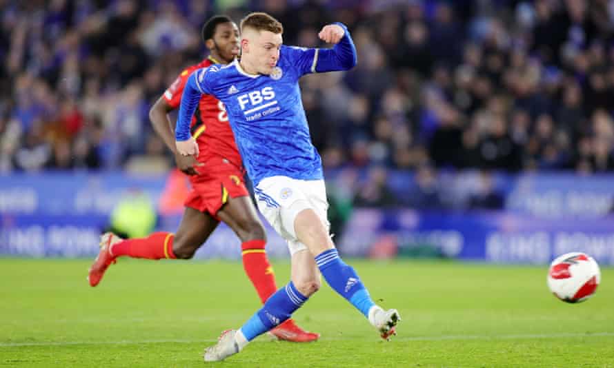 Harvey Barnes of Leicester City scores to make it 3-1.