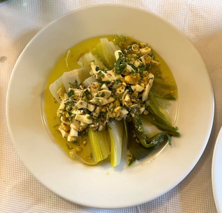 ‘Shiny leaves’: leeks vinaigrette.